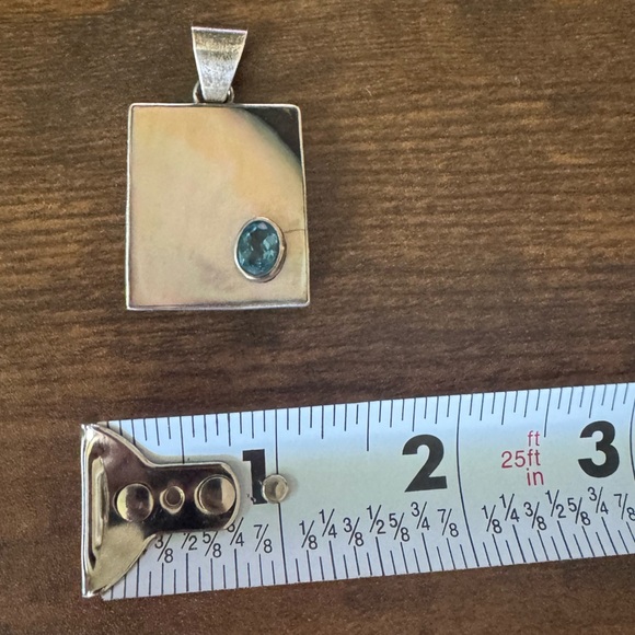 Mother of Pearl and Blue Topaz Abalone Shell Silver Pendant - Picture 6 of 7